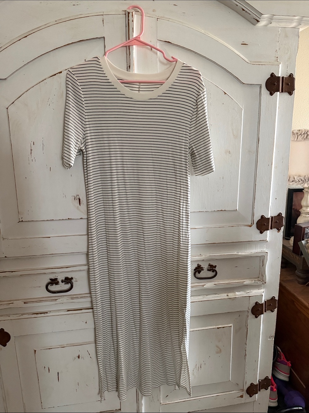 Women’s Striped Short-Sleeve Midi Dress - White & Black